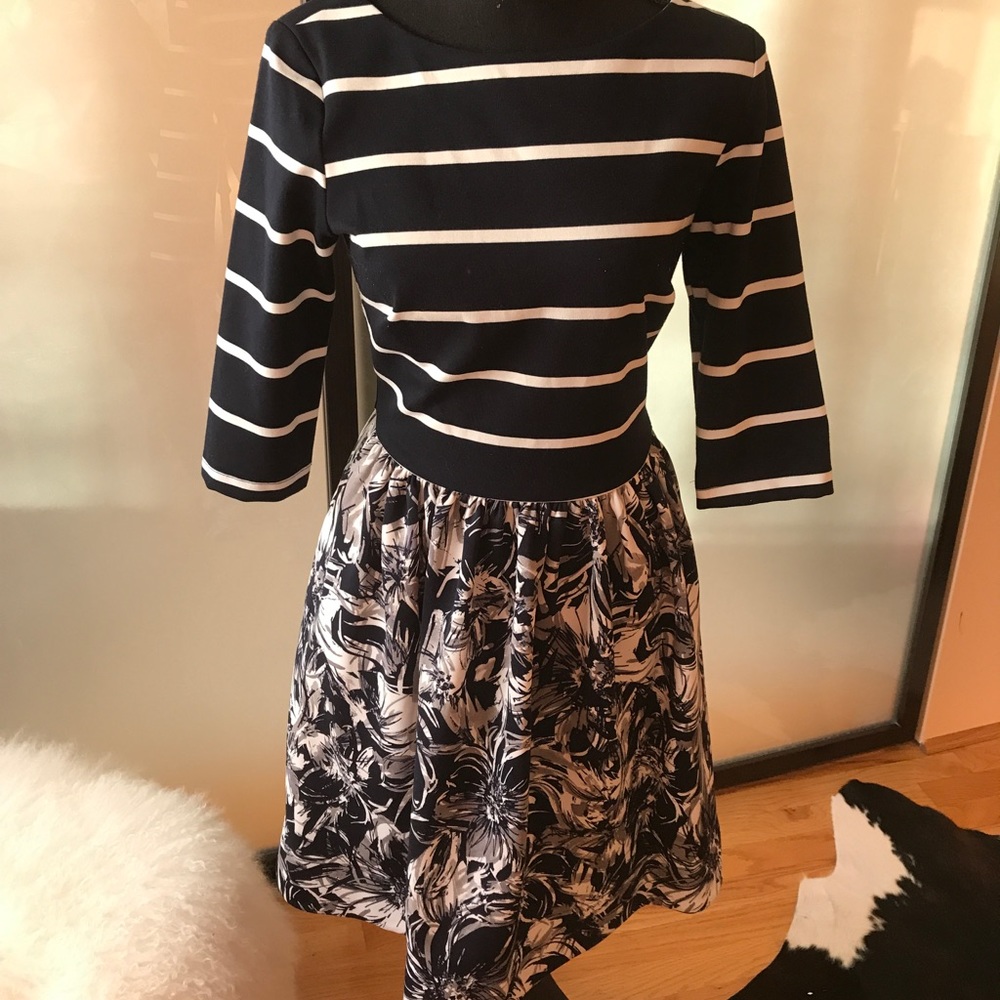 Taylor 3/4 sleeve printed dress
